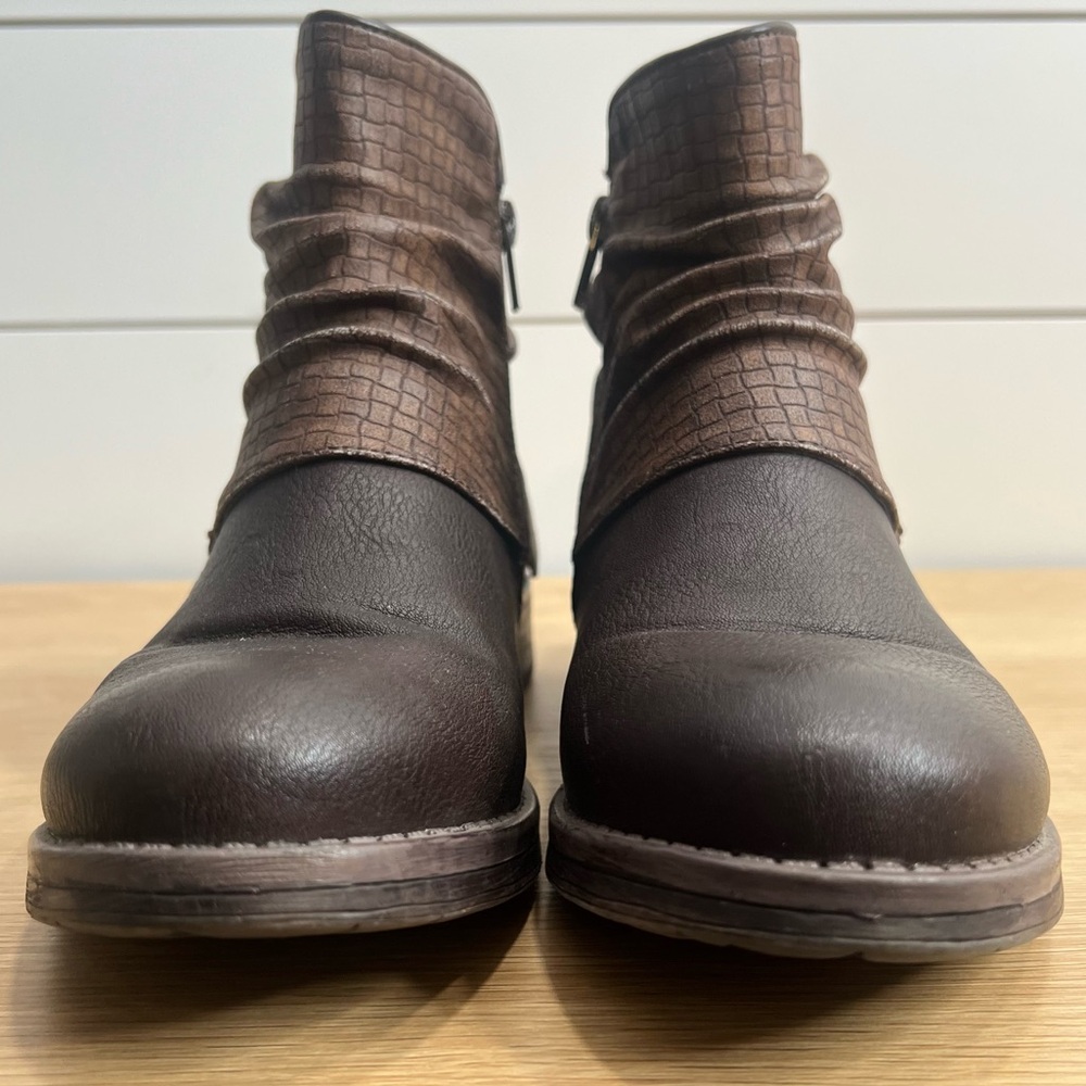 Spring Step Patrizia Women’s Ambroise Chocolate Brown Casual Booties. Size 39. - Picture 5 of 11